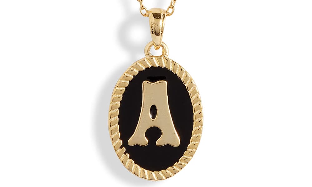 monogrammed-neckalce