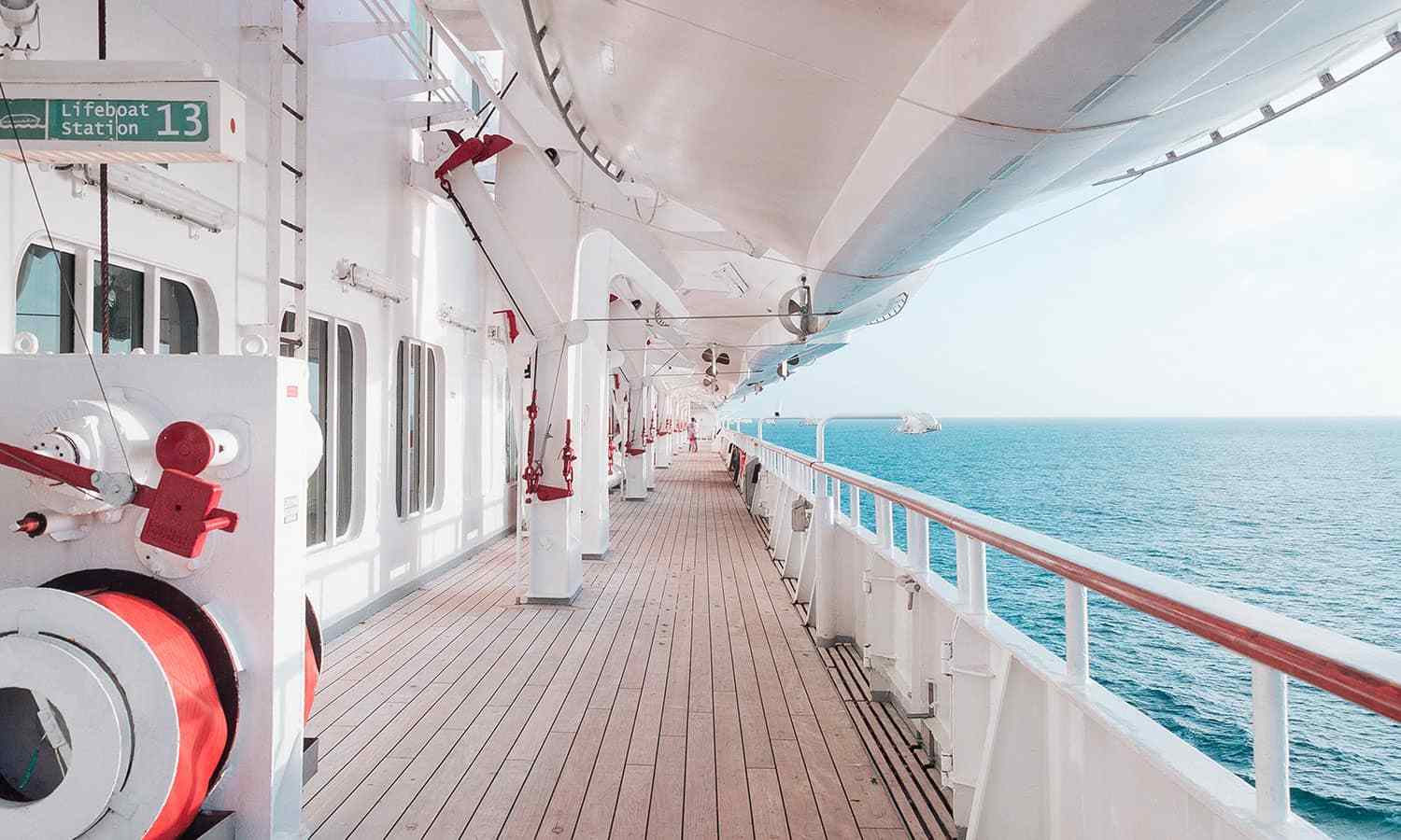 cruise-ships
