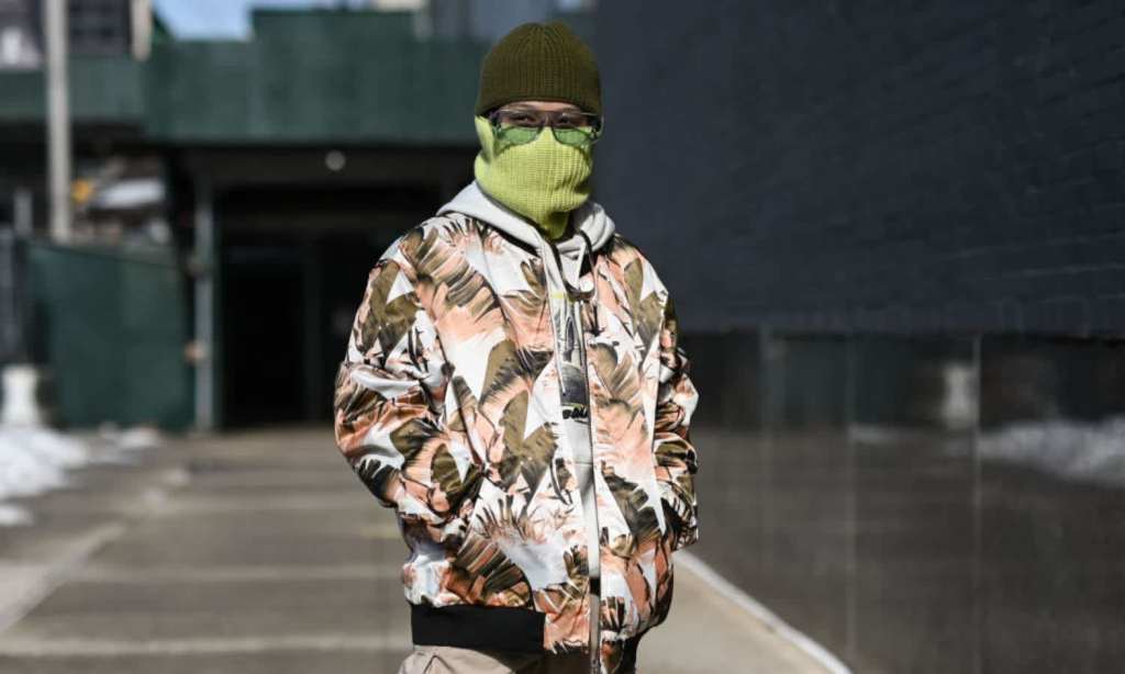 wearing glasses covid