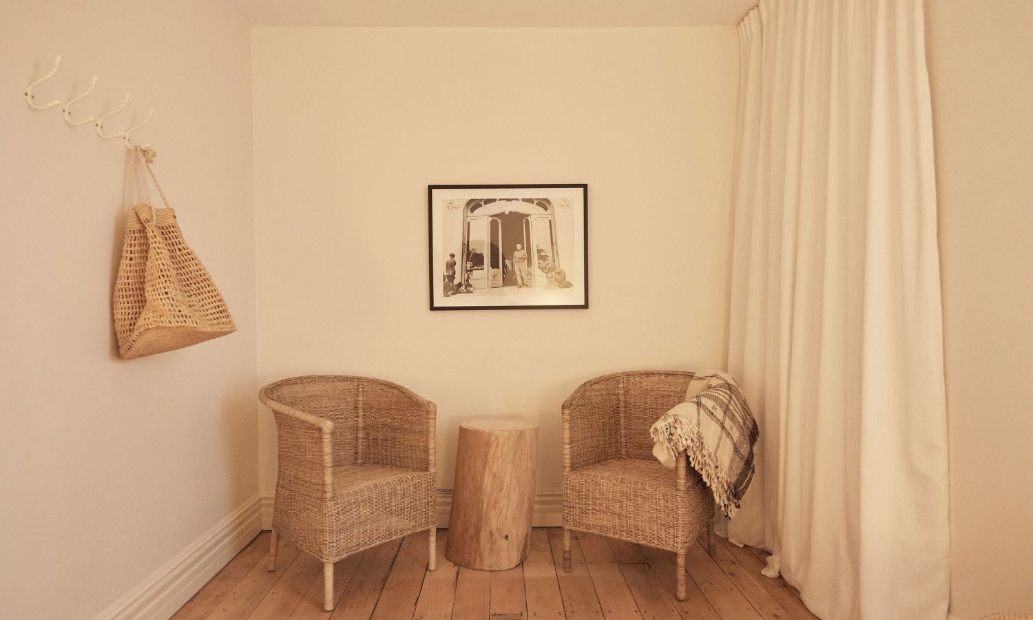 MCM House 3 Rooms Sydney apartment