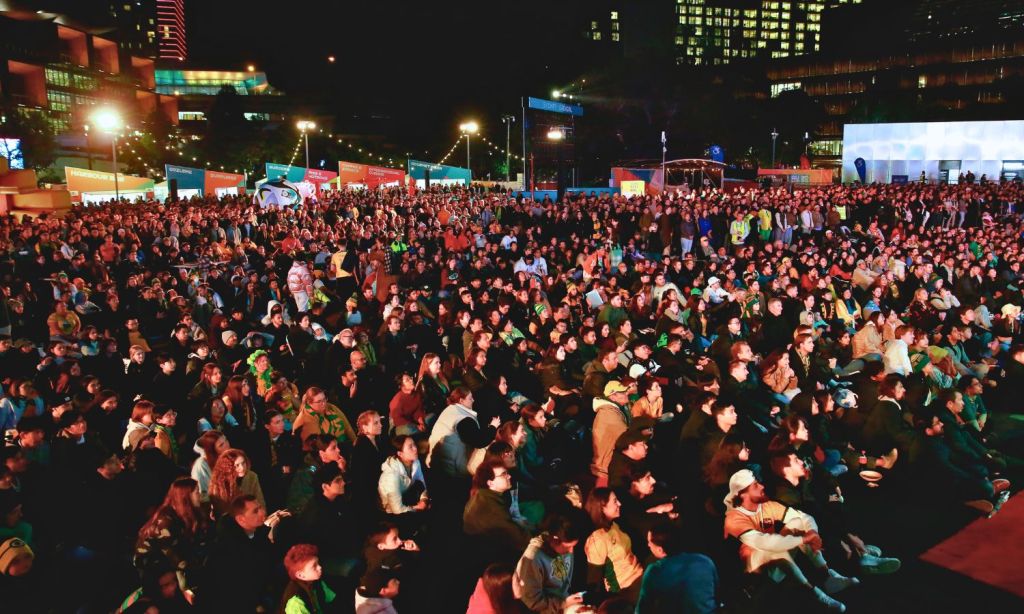 An image showing fans watching australia in sydney