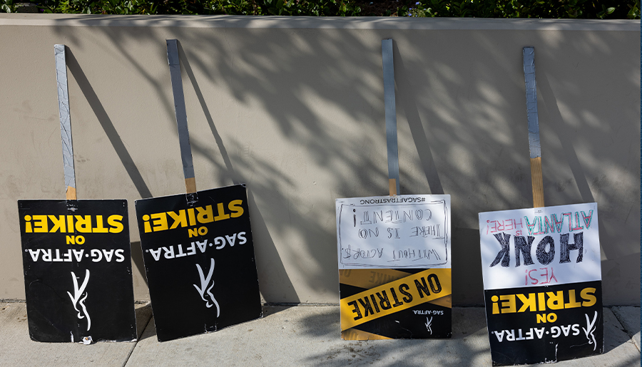 Signs upside down, the actors strike is now over