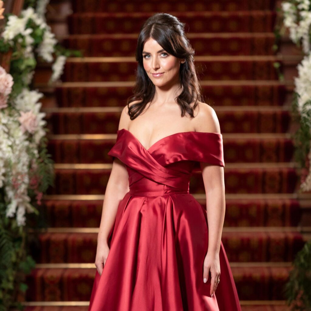 the bachelors cast 2023-angie