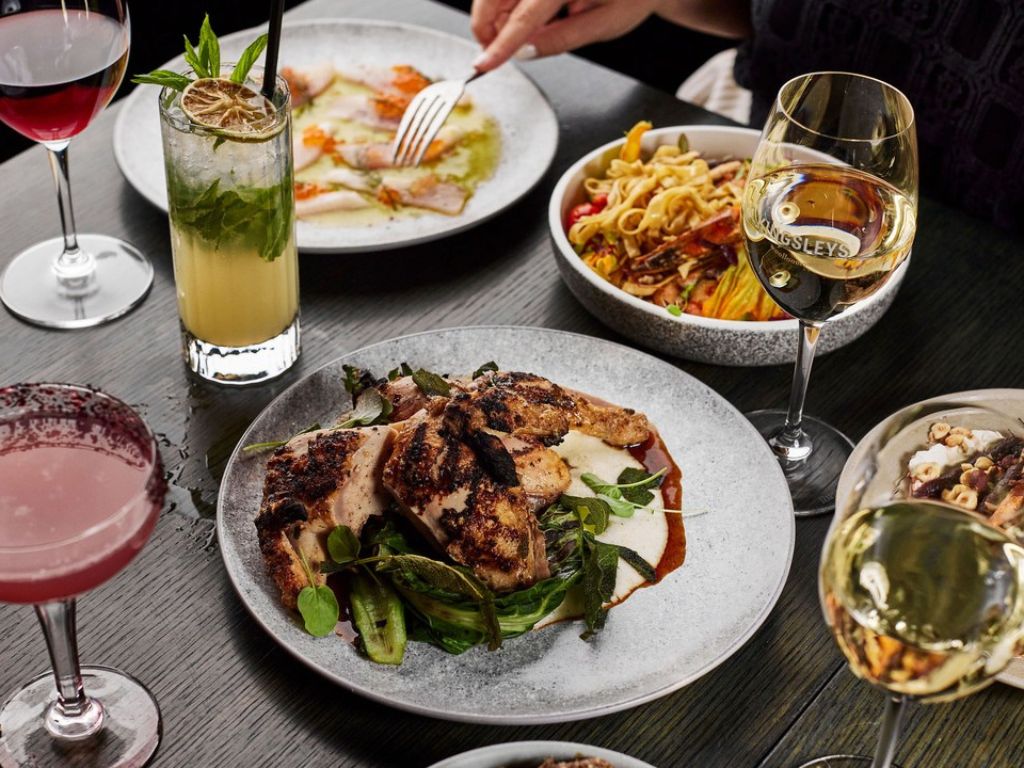 where to dine in sydney christmas new years eve